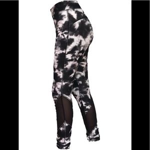 Mossimo Supply Co.  performance leggings size S